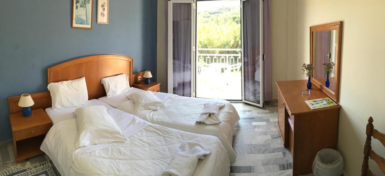 Nafsika Hotel Agios Stefanos Avliotes  Exteriér fotografie